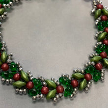 Load image into Gallery viewer, Holly &amp; Berries Bracelet Kit

