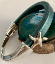 Load image into Gallery viewer, Leather Starfish Bracelet Cuff
